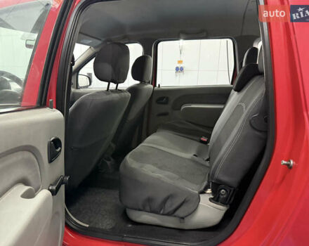 Дачия Logan MCV 2009 в Днепре (Днепропетровске) на Automoto.ua Красный Дачия Logan MCV, объемом двигателя 1.39 л и пробегом 213 тыс. км за 4200 $, фото 23 на Automoto.ua