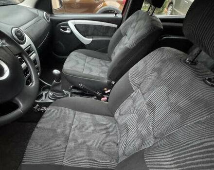 Червоний Дачія Logan MCV, об'ємом двигуна 1.6 л та пробігом 174 тис. км за 5999 $, фото 18 на Automoto.ua