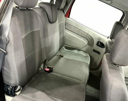 Дачия Logan MCV 2009 в Днепре (Днепропетровске) на Automoto.ua Красный Дачия Logan MCV, объемом двигателя 1.39 л и пробегом 213 тыс. км за 4200 $, фото 24 на Automoto.ua