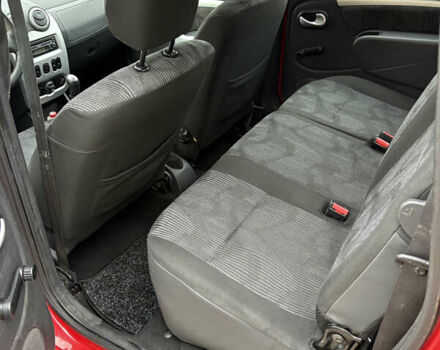 Дачия Logan MCV 2011 в Ровно на Automoto.ua Красный Дачия Logan MCV, объемом двигателя 1.6 л и пробегом 190 тыс. км за 5550 $, фото 11 на Automoto.ua