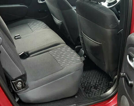 Красный Дачия Logan MCV, объемом двигателя 1.6 л и пробегом 178 тыс. км за 6650 $, фото 27 на Automoto.ua