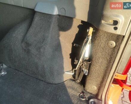 Красный Дачия Logan MCV, объемом двигателя 1.6 л и пробегом 190 тыс. км за 5700 $, фото 35 на Automoto.ua