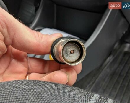 Красный Дачия Logan MCV, объемом двигателя 1.6 л и пробегом 243 тыс. км за 5999 $, фото 22 на Automoto.ua