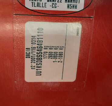 Красный Дачия Logan MCV, объемом двигателя 1.6 л и пробегом 178 тыс. км за 6650 $, фото 23 на Automoto.ua