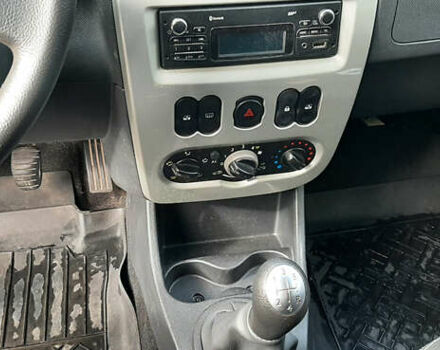 Дачия Logan MCV 2011 в Чернигове на Automoto.ua Красный Дачия Logan MCV, объемом двигателя 1.6 л и пробегом 178 тыс. км за 6650 $, фото 28 на Automoto.ua