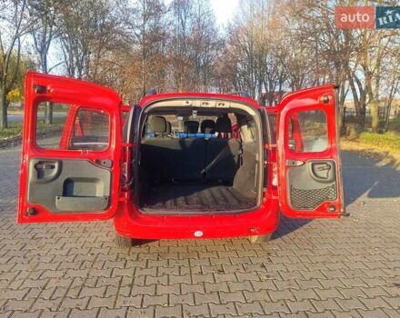 Красный Дачия Logan MCV, объемом двигателя 1.6 л и пробегом 190 тыс. км за 5700 $, фото 38 на Automoto.ua