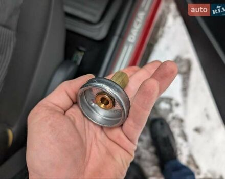 Красный Дачия Logan MCV, объемом двигателя 1.6 л и пробегом 243 тыс. км за 5999 $, фото 48 на Automoto.ua