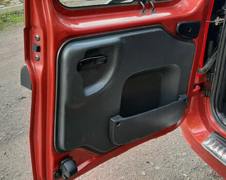 Красный Дачия Logan MCV, объемом двигателя 1.6 л и пробегом 178 тыс. км за 6650 $, фото 56 на Automoto.ua