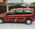 Красный Дачия Logan MCV, объемом двигателя 1.6 л и пробегом 178 тыс. км за 6650 $, фото 2 на Automoto.ua