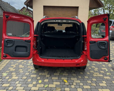 Дачия Logan MCV 2012 в Казатине на Automoto.ua Красный Дачия Logan MCV, объемом двигателя 1.6 л и пробегом 173 тыс. км за 6700 $, фото 65 на Automoto.ua