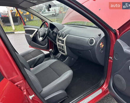 Красный Дачия Logan MCV, объемом двигателя 1.6 л и пробегом 120 тыс. км за 7300 $, фото 47 на Automoto.ua