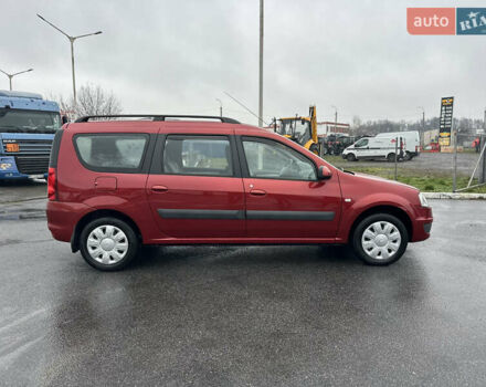 Красный Дачия Logan MCV, объемом двигателя 1.6 л и пробегом 120 тыс. км за 7300 $, фото 26 на Automoto.ua