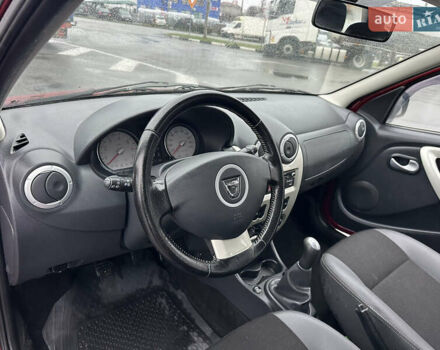 Красный Дачия Logan MCV, объемом двигателя 1.6 л и пробегом 120 тыс. км за 7300 $, фото 34 на Automoto.ua