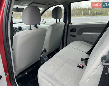 Красный Дачия Logan MCV, объемом двигателя 1.6 л и пробегом 161 тыс. км за 7200 $, фото 12 на Automoto.ua