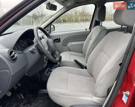 Красный Дачия Logan MCV, объемом двигателя 1.6 л и пробегом 161 тыс. км за 7200 $, фото 22 на Automoto.ua