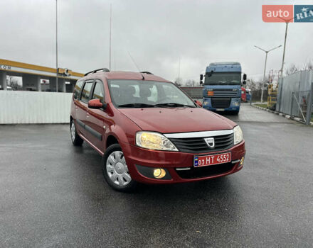 Красный Дачия Logan MCV, объемом двигателя 1.6 л и пробегом 120 тыс. км за 7300 $, фото 1 на Automoto.ua