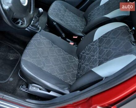 Червоний Дачія Logan MCV, об'ємом двигуна 1.6 л та пробігом 90 тис. км за 7500 $, фото 17 на Automoto.ua