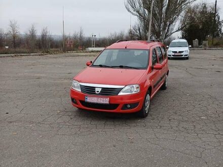 Красный Дачия Logan MCV, объемом двигателя 1.6 л и пробегом 159 тыс. км за 5850 $, фото 1 на Automoto.ua
