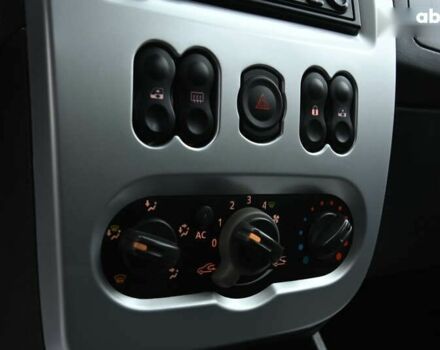 Дачия Logan MCV, объемом двигателя 1.6 л и пробегом 109 тыс. км за 5950 $, фото 22 на Automoto.ua