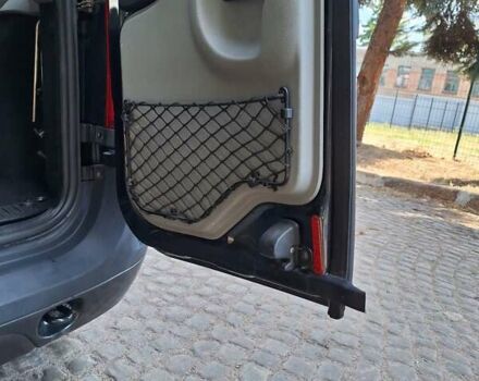 Серый Дачия Logan MCV, объемом двигателя 1.6 л и пробегом 170 тыс. км за 5700 $, фото 18 на Automoto.ua