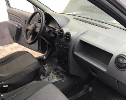 Серый Дачия Logan MCV, объемом двигателя 1.6 л и пробегом 231 тыс. км за 2900 $, фото 8 на Automoto.ua