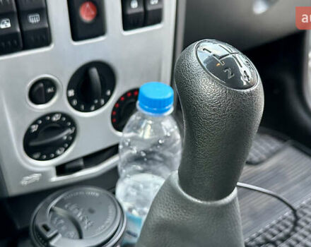 Сірий Дачія Logan MCV, об'ємом двигуна 1.6 л та пробігом 202 тис. км за 4400 $, фото 23 на Automoto.ua