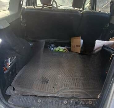 Серый Дачия Logan MCV, объемом двигателя 1.6 л и пробегом 256 тыс. км за 4100 $, фото 6 на Automoto.ua