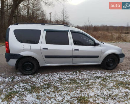 Серый Дачия Logan MCV, объемом двигателя 1.6 л и пробегом 214 тыс. км за 5000 $, фото 2 на Automoto.ua