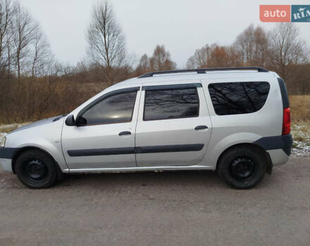 Серый Дачия Logan MCV, объемом двигателя 1.6 л и пробегом 214 тыс. км за 5000 $, фото 1 на Automoto.ua