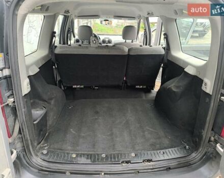 Серый Дачия Logan MCV, объемом двигателя 1.6 л и пробегом 276 тыс. км за 2100 $, фото 14 на Automoto.ua