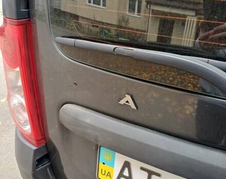 Серый Дачия Logan MCV, объемом двигателя 1.6 л и пробегом 126 тыс. км за 4300 $, фото 7 на Automoto.ua