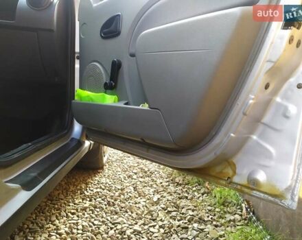 Сірий Дачія Logan MCV, об'ємом двигуна 1.6 л та пробігом 176 тис. км за 5000 $, фото 15 на Automoto.ua