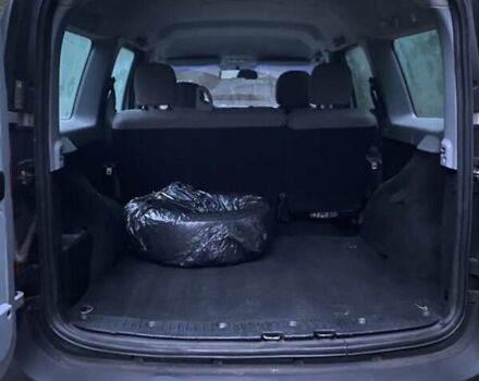 Серый Дачия Logan MCV, объемом двигателя 1.6 л и пробегом 196 тыс. км за 3900 $, фото 7 на Automoto.ua