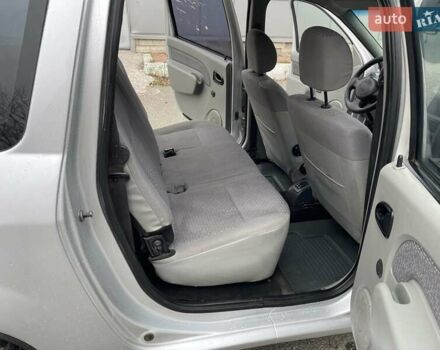 Сірий Дачія Logan MCV, об'ємом двигуна 1.6 л та пробігом 196 тис. км за 4100 $, фото 14 на Automoto.ua