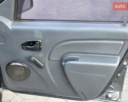 Серый Дачия Logan MCV, объемом двигателя 1.6 л и пробегом 248 тыс. км за 3200 $, фото 17 на Automoto.ua