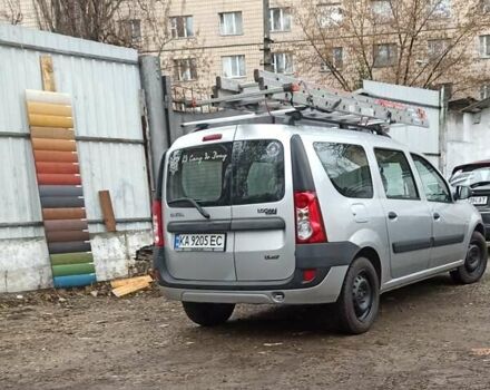 Серый Дачия Logan MCV, объемом двигателя 1.6 л и пробегом 276 тыс. км за 2100 $, фото 1 на Automoto.ua