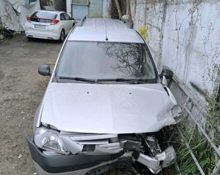 Серый Дачия Logan MCV, объемом двигателя 1.6 л и пробегом 276 тыс. км за 2100 $, фото 4 на Automoto.ua