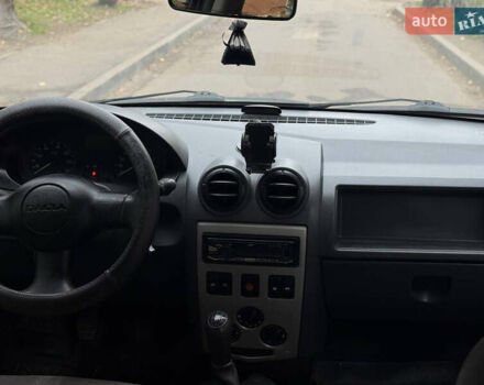 Сірий Дачія Logan MCV, об'ємом двигуна 1.6 л та пробігом 256 тис. км за 3950 $, фото 7 на Automoto.ua