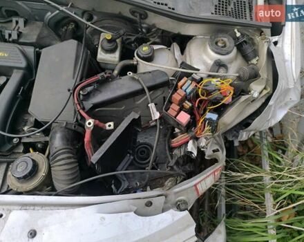 Серый Дачия Logan MCV, объемом двигателя 1.6 л и пробегом 276 тыс. км за 2100 $, фото 20 на Automoto.ua