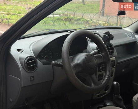 Сірий Дачія Logan MCV, об'ємом двигуна 1.6 л та пробігом 256 тис. км за 3950 $, фото 5 на Automoto.ua
