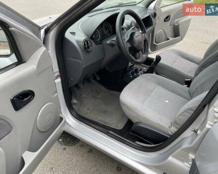 Сірий Дачія Logan MCV, об'ємом двигуна 1.6 л та пробігом 196 тис. км за 4100 $, фото 9 на Automoto.ua