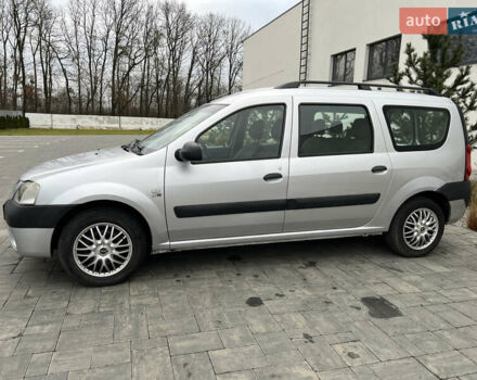 Серый Дачия Logan MCV, объемом двигателя 1.6 л и пробегом 245 тыс. км за 4999 $, фото 7 на Automoto.ua