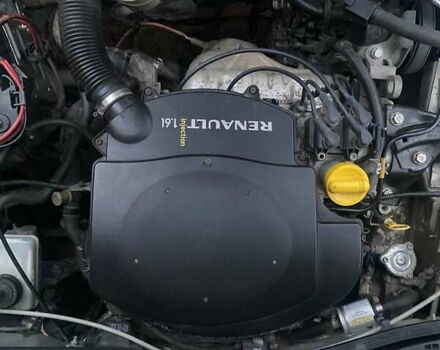 Серый Дачия Logan MCV, объемом двигателя 1.6 л и пробегом 196 тыс. км за 3900 $, фото 8 на Automoto.ua