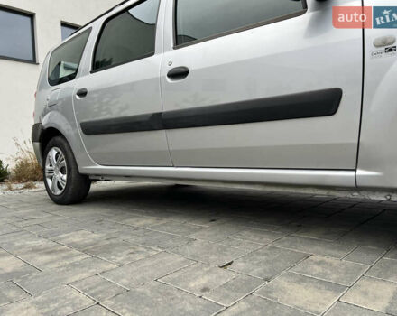 Серый Дачия Logan MCV, объемом двигателя 1.6 л и пробегом 245 тыс. км за 4999 $, фото 30 на Automoto.ua