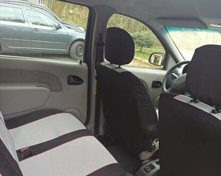 Серый Дачия Logan MCV, объемом двигателя 1.6 л и пробегом 126 тыс. км за 4300 $, фото 14 на Automoto.ua