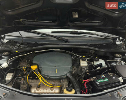 Сірий Дачія Logan MCV, об'ємом двигуна 1.6 л та пробігом 256 тис. км за 3950 $, фото 9 на Automoto.ua