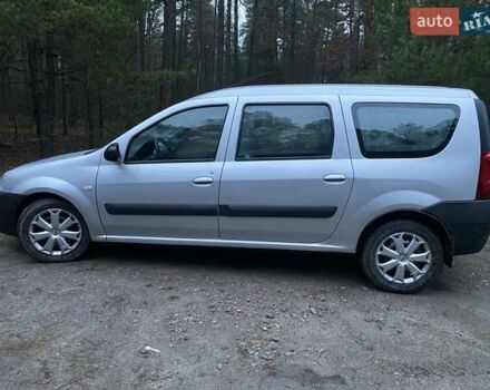 Серый Дачия Logan MCV, объемом двигателя 1.6 л и пробегом 196 тыс. км за 3900 $, фото 1 на Automoto.ua