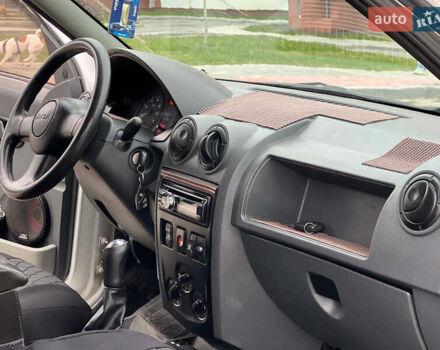 Сірий Дачія Logan MCV, об'ємом двигуна 1.6 л та пробігом 173 тис. км за 4750 $, фото 19 на Automoto.ua