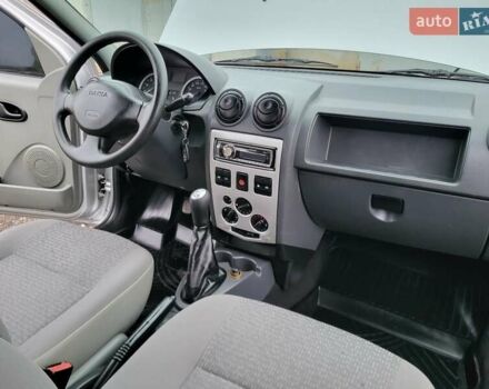 Сірий Дачія Logan MCV, об'ємом двигуна 1.6 л та пробігом 164 тис. км за 5300 $, фото 12 на Automoto.ua
