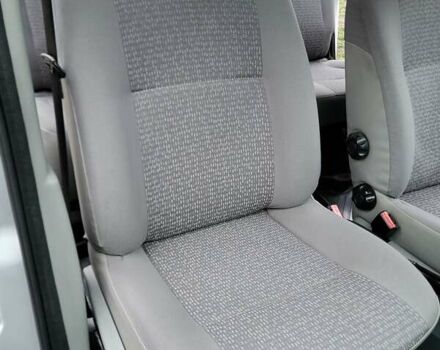 Сірий Дачія Logan MCV, об'ємом двигуна 1.6 л та пробігом 164 тис. км за 5300 $, фото 14 на Automoto.ua